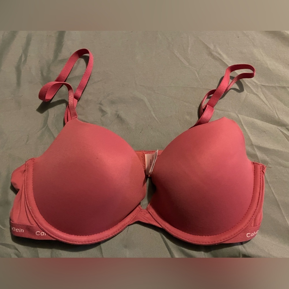 🔊Calvin Klein | Pink Bra Sz 34B